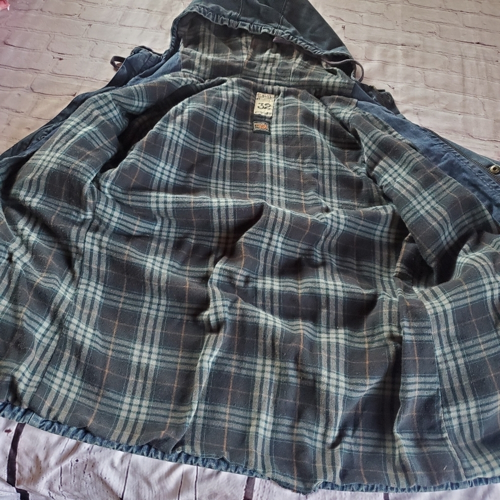 Vintage Volcom Denim Flannel Jacket Full Zip + Button Hooded Heavyweight Size 32 - Picture 12 of 16